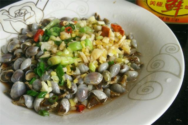 蔥油泥螺的做法 蔥油泥螺可以經(jīng)常吃嗎 蔥油泥螺的做法 蔥油泥螺可以經(jīng)常吃嗎