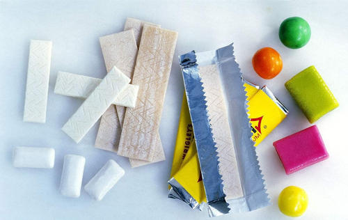 嚼口香糖臉會(huì)變大嗎 嚼口香糖能瘦雙下巴嗎 嚼口香糖臉會(huì)變大嗎 嚼口香糖能瘦雙下巴嗎