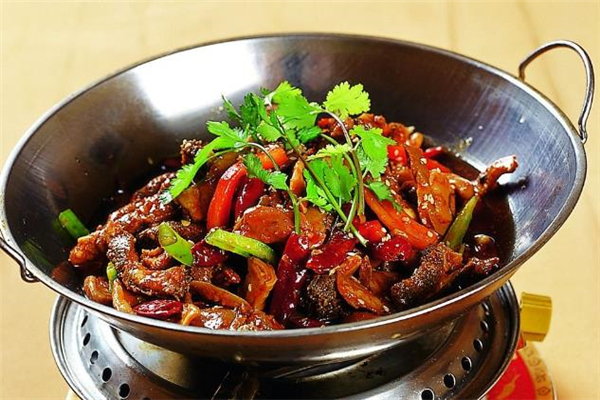 干鍋牛雜的做法 干鍋牛雜吃了會上火嗎 干鍋牛雜的做法 干鍋牛雜吃了會上火嗎