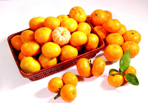 砂糖橘的皮怎么做陳皮 砂糖橘的皮適合泡水喝嗎 砂糖橘的皮怎么做陳皮 砂糖橘的皮適合泡水喝嗎