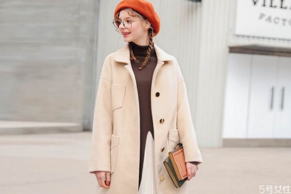 冬天穿大衣好看嗎 冬天穿大衣怕冷怎么辦 冬天穿大衣好看嗎 冬天穿大衣怕冷怎么辦