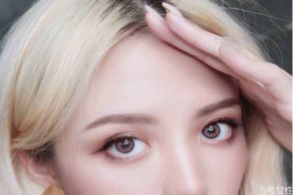 長(zhǎng)期戴美瞳角膜缺氧怎么回事 長(zhǎng)期戴美瞳有什么危害 長(zhǎng)期戴美瞳角膜缺氧怎么回事 長(zhǎng)期戴美瞳有什么危害