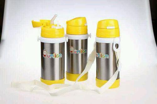 寶寶多大用吸管杯 吸管杯可以用到幾歲 寶寶多大用吸管杯 吸管杯可以用到幾歲