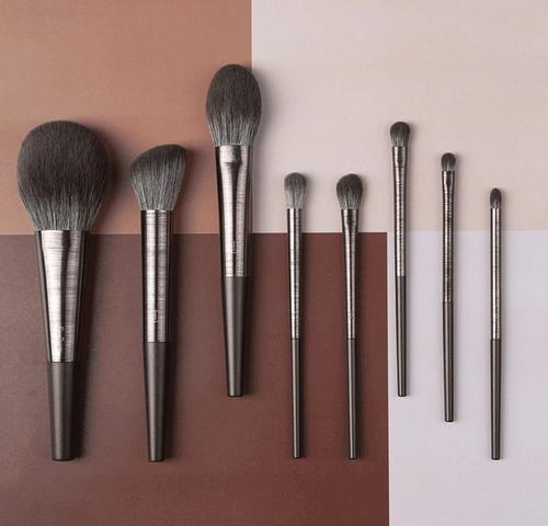 黛末化妝刷好用嗎 黛末化妝刷的使用方法 黛末化妝刷好用嗎 黛末化妝刷的使用方法