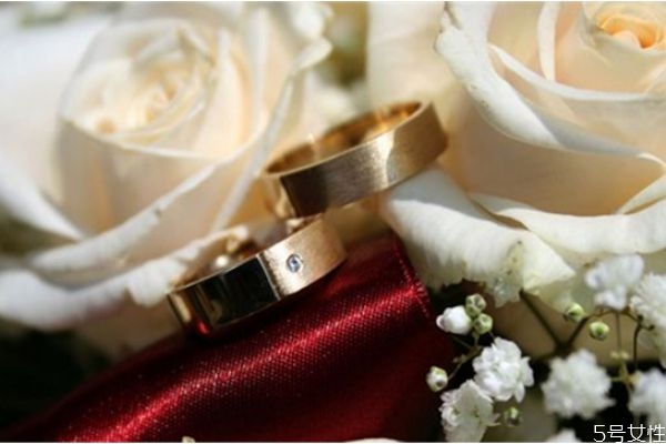 結婚戒指丟了意味著什么 結婚戒指有什么寓意 結婚戒指丟了意味著什么 結婚戒指有什么寓意