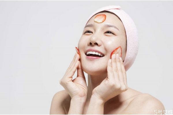 凍干粉爆痘還要繼續(xù)用嗎 凍干粉用完爆痘正常嗎 凍干粉爆痘還要繼續(xù)用嗎 凍干粉用完爆痘正常嗎