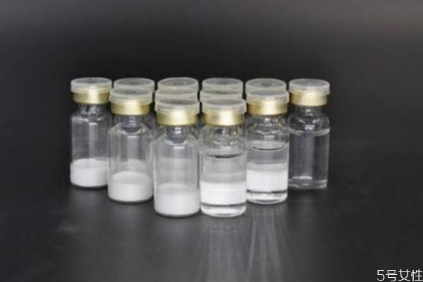 凍干粉爆痘還要繼續(xù)用嗎 凍干粉用完爆痘正常嗎 凍干粉爆痘還要繼續(xù)用嗎 凍干粉用完爆痘正常嗎