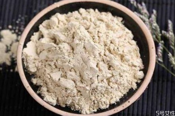 三七粉泡水會結(jié)塊嗎 三七粉泡水后有沉淀是怎么回事 三七粉泡水會結(jié)塊嗎 三七粉泡水后有沉淀是怎么回事