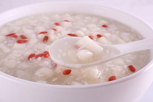 酒釀做出來(lái)為什么是酸的 酒釀和牛奶能一起吃嗎 酒釀做出來(lái)為什么是酸的 酒釀和牛奶能一起吃嗎