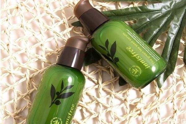 適合大學(xué)生的平價(jià)護(hù)膚品 學(xué)生護(hù)膚品十大排行榜 適合大學(xué)生的平價(jià)護(hù)膚品 學(xué)生護(hù)膚品十大排行榜