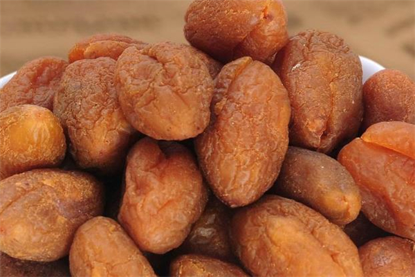 蜜餞可以提高免疫力嗎 蜜餞適合老年人吃嗎 蜜餞可以提高免疫力嗎 蜜餞適合老年人吃嗎