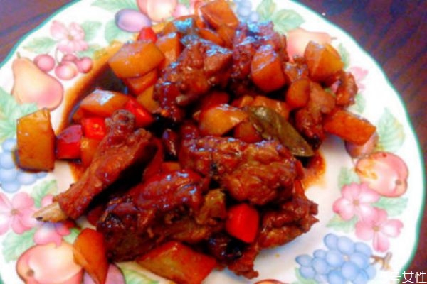 紅燒排骨怎么做好吃 紅燒排骨的簡(jiǎn)單做法 紅燒排骨怎么做好吃 紅燒排骨的簡(jiǎn)單做法