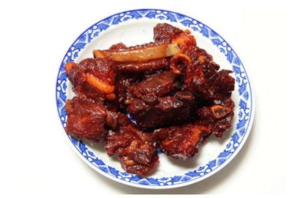 紅燒排骨怎么做好吃 紅燒排骨的簡(jiǎn)單做法 紅燒排骨怎么做好吃 紅燒排骨的簡(jiǎn)單做法