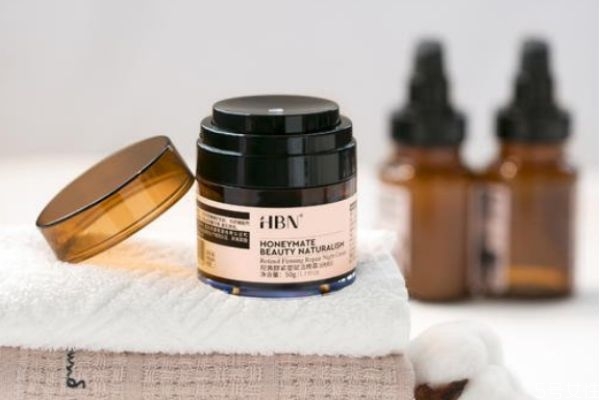 hbn視黃醇緊塑賦活晚霜好用嗎 hbn護(hù)膚品是哪國(guó)的 hbn視黃醇緊塑賦活晚霜好用嗎 hbn護(hù)膚品是哪國(guó)的