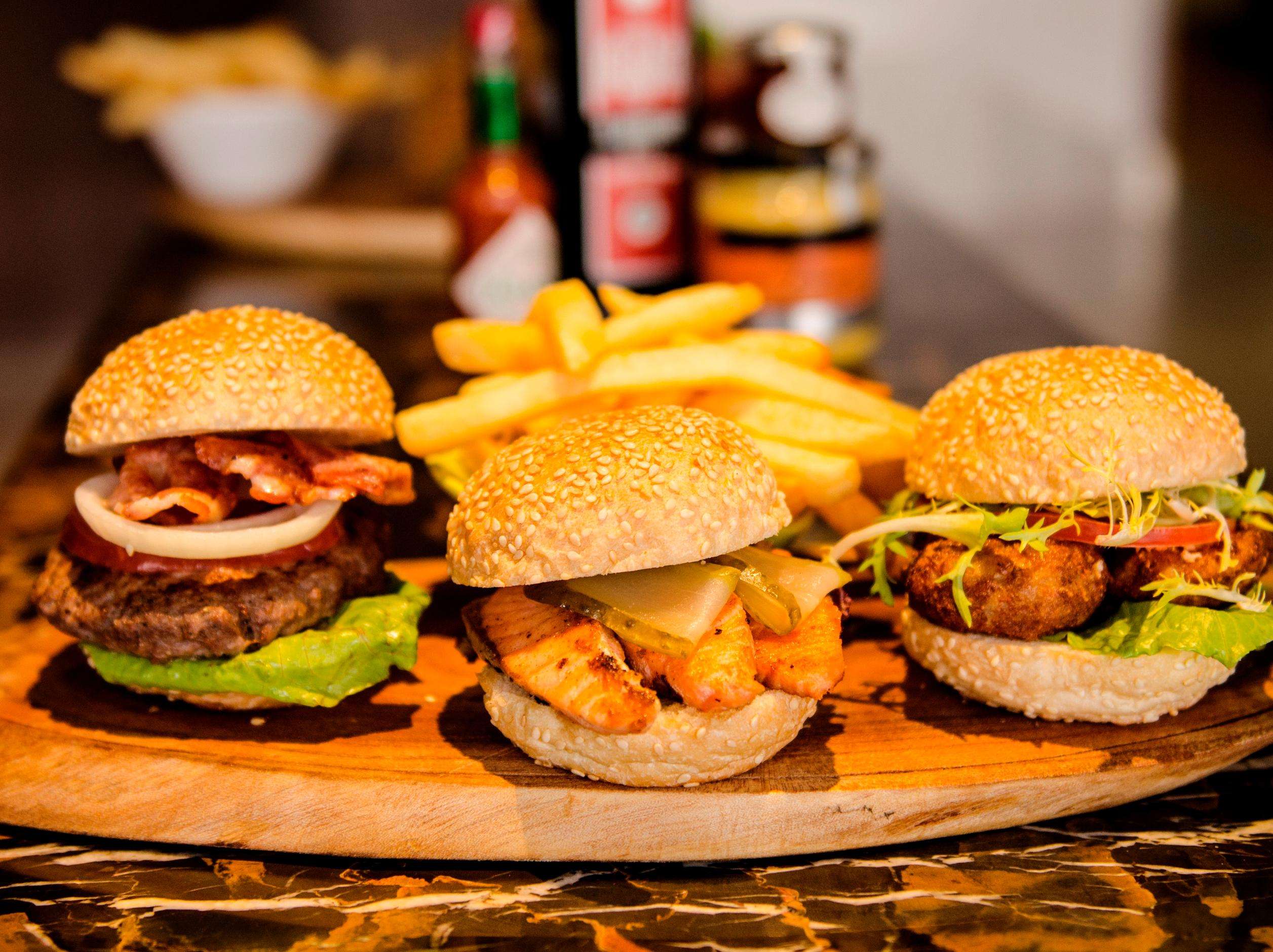 漢堡能帶飛機上去嗎 漢堡飛機上能吃嗎 漢堡能帶飛機上去嗎 漢堡飛機上能吃嗎