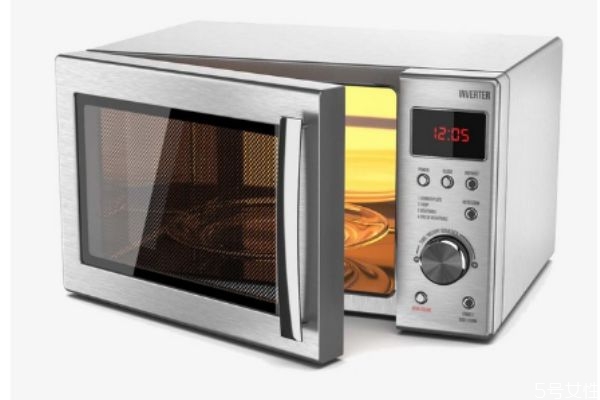 鐵盆可以放微波爐嗎 加熱食物必須用專用碗 鐵盆可以放微波爐嗎 加熱食物必須用專用碗