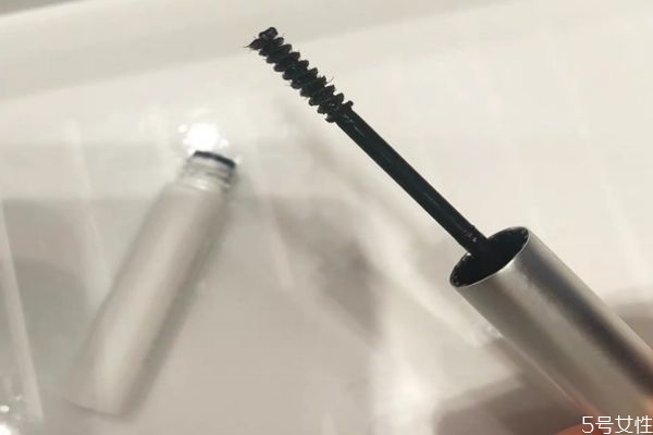 完美日記睫毛打底好用嗎 完美日記睫毛打底多少錢 完美日記睫毛打底好用嗎 完美日記睫毛打底多少錢