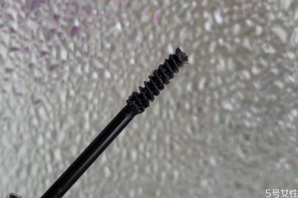 完美日記睫毛打底可以單獨使用嗎 完美日記睫毛打底怎么用 完美日記睫毛打底可以單獨使用嗎 完美日記睫毛打底怎么用