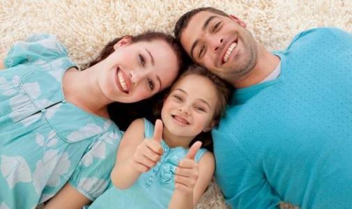 小夫妻生了孩子誰(shuí)帶適合 帶小孩的技巧 小夫妻生了孩子誰(shuí)帶適合 帶小孩的技巧