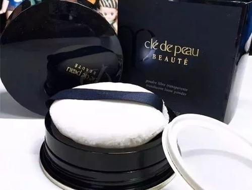 cpb光紗蜜粉適合哪種膚質(zhì) cpb光紗蜜粉和紀(jì)梵希四宮格哪個好用 cpb光紗蜜粉適合哪種膚質(zhì) cpb光紗蜜粉和紀(jì)梵希四宮格哪個好用