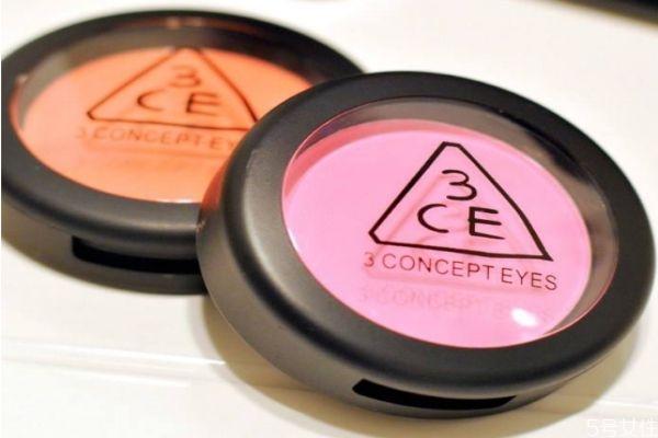 3ce是歐萊雅旗下的品牌嗎 彩妝品牌3ce的全名叫什么 3ce是歐萊雅旗下的品牌嗎 彩妝品牌3ce的全名叫什么