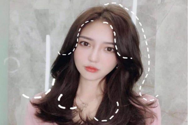 長發(fā)配八字劉海好看嗎 八字劉海配什么短發(fā)