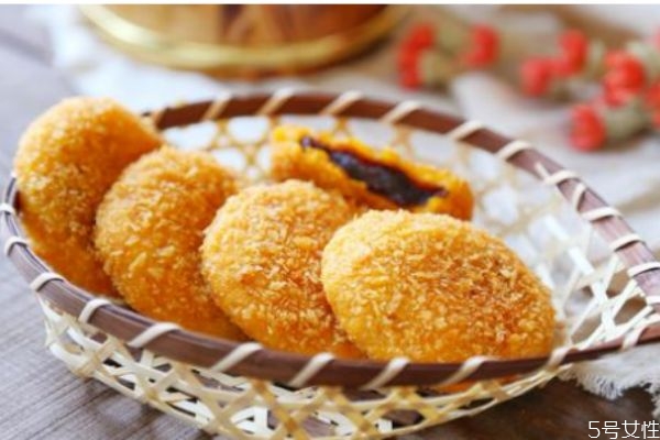 南瓜餅怎么做好吃 南瓜餅的簡(jiǎn)單做法 南瓜餅怎么做好吃 南瓜餅的簡(jiǎn)單做法