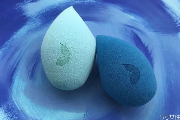 美妝蛋會浪費粉底嗎 美妝蛋很吃粉底怎么辦 美妝蛋會浪費粉底嗎 美妝蛋很吃粉底怎么辦