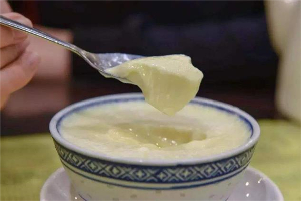 雙皮奶能空腹吃嗎 來大姨媽能吃雙皮奶嗎 雙皮奶能空腹吃嗎 來大姨媽能吃雙皮奶嗎