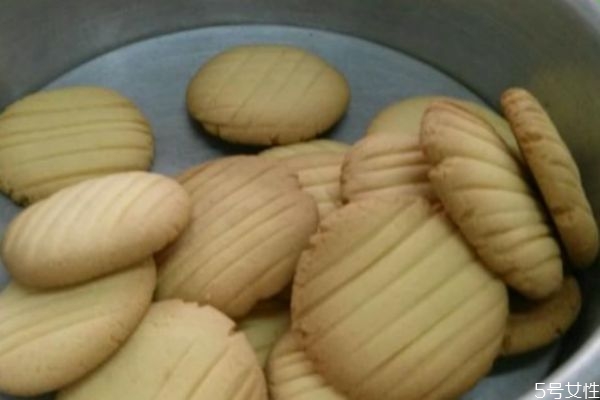 雞蛋餅干的做法 雞蛋餅干怎么做好吃 雞蛋餅干的做法 雞蛋餅干怎么做好吃