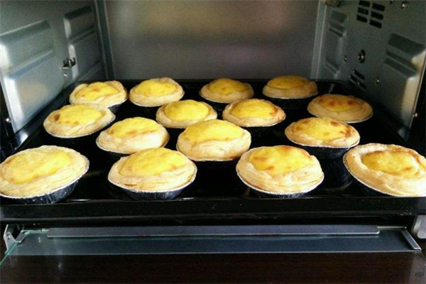 蛋撻液倒多少合適 蛋撻液怎么去腥味 蛋撻液倒多少合適 蛋撻液怎么去腥味