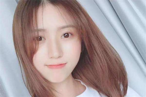 八字劉海是燙出來的嗎 八字劉?？梢誀C永久嗎