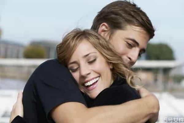 老公心情不好怎么安慰 老公心情不好安慰方法 老公心情不好怎么安慰 老公心情不好安慰方法