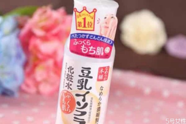 豆乳化妝水適合干皮還是油皮 豆乳化妝水是爽膚水嗎 豆乳化妝水適合干皮還是油皮 豆乳化妝水是爽膚水嗎