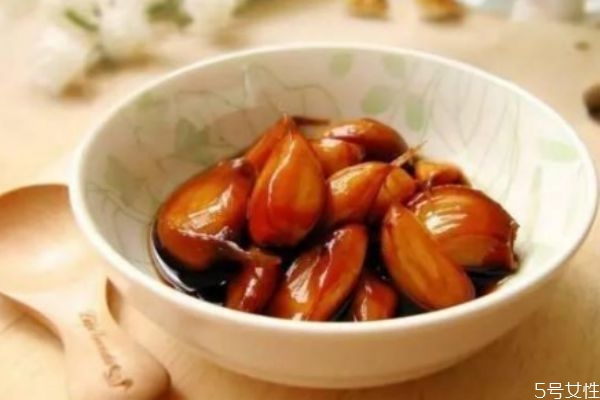 糖醋蒜怎么做好吃 糖醋蒜的簡單做法 糖醋蒜怎么做好吃 糖醋蒜的簡單做法