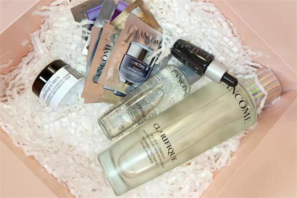 蘭蔻極光水多少錢 蘭蔻極光水使用步驟 蘭蔻極光水多少錢 蘭蔻極光水使用步驟