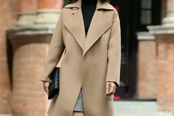 百分百羊毛大衣和雙面羊絨區(qū)別 百分百羊毛大衣面料的優(yōu)點 百分百羊毛大衣和雙面羊絨區(qū)別 百分百羊毛大衣面料的優(yōu)點