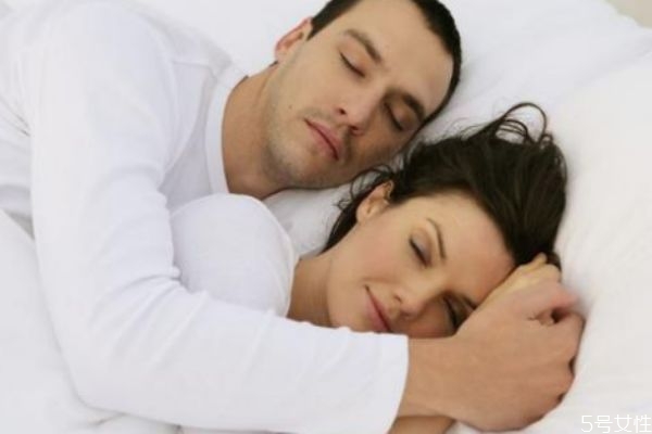 夫妻之間可以有隱私嗎 夫妻之間的自由空間 夫妻之間可以有隱私嗎 夫妻之間的自由空間