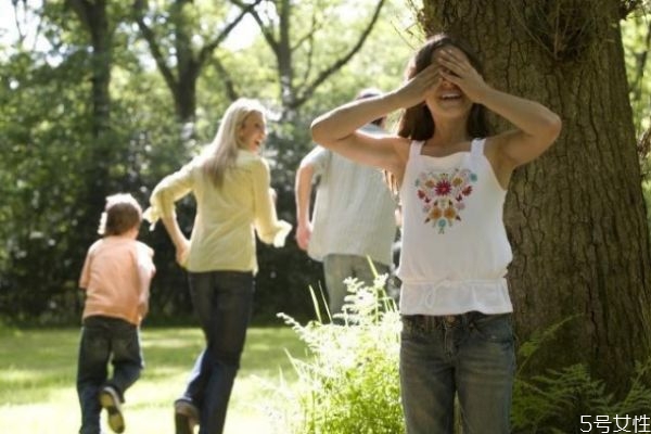 老公生氣了說什么哄他 老公生氣了哄他的話 老公生氣了說什么哄他 老公生氣了哄他的話