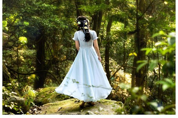 長裙和短裙怎樣挑選 身高160以下的女生不適合什么款式的裙子 長裙和短裙怎樣挑選 身高160以下的女生不適合什么款式的裙子