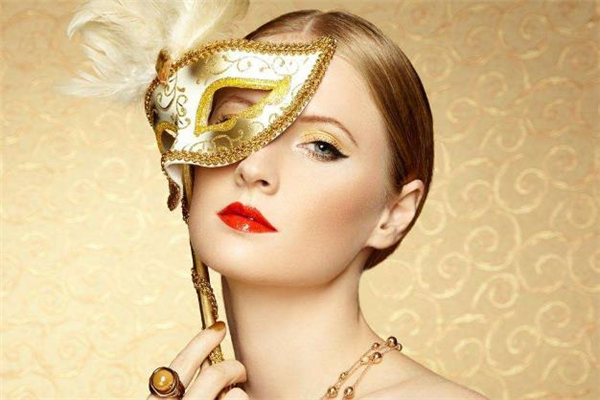 紋眼線后眼睛癢怎么辦 紋眼線后眼睛流淚怎么辦 紋眼線后眼睛癢怎么辦 紋眼線后眼睛流淚怎么辦