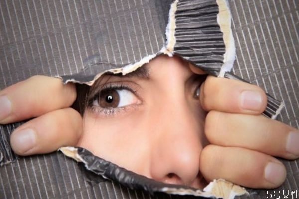 愛情需要有適當(dāng)?shù)木嚯x嗎 戀愛最適合的距離 愛情需要有適當(dāng)?shù)木嚯x嗎 戀愛最適合的距離