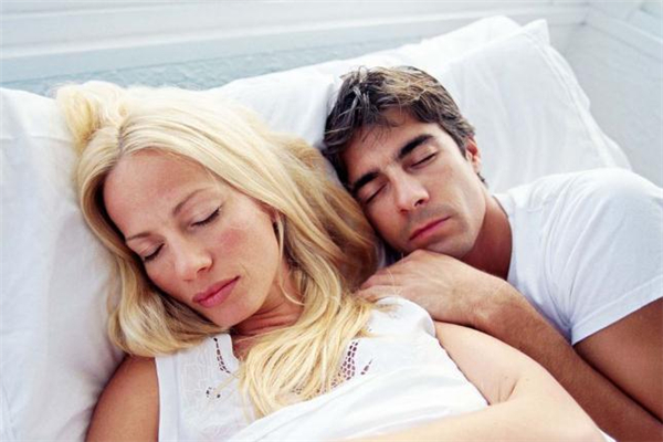 老公帶小三回家住怎么辦 老公帶小三回家住可以報警嗎 老公帶小三回家住怎么辦 老公帶小三回家住可以報警嗎