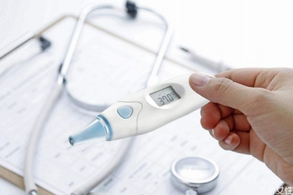 額式體溫計(jì)應(yīng)該怎么使用 額式體溫計(jì)多少度正常 額式體溫計(jì)應(yīng)該怎么使用 額式體溫計(jì)多少度正常