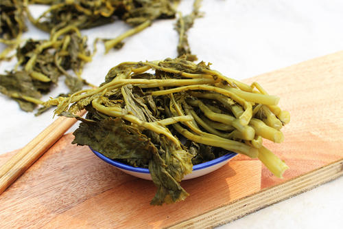 成包酸菜需要洗嗎 成包酸菜怎么洗比較干凈呢 成包酸菜需要洗嗎 成包酸菜怎么洗比較干凈呢