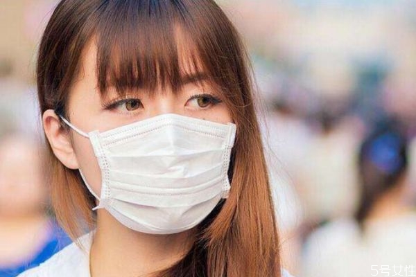 一次性口罩可以戴兩三個(gè)嗎 口罩戴多了有好處嗎 一次性口罩可以戴兩三個(gè)嗎 口罩戴多了有好處嗎