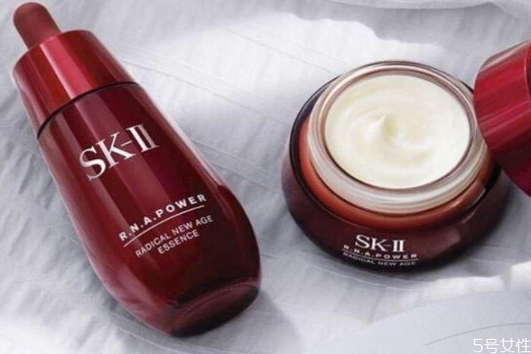 sk2大紅瓶屬于精華還是面霜 大紅瓶是乳液還是面霜 sk2大紅瓶屬于精華還是面霜 大紅瓶是乳液還是面霜