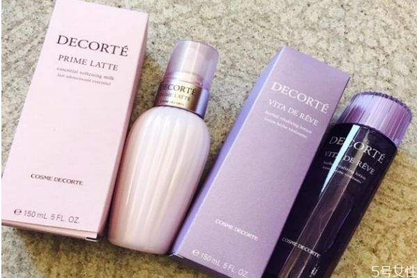 德妃紫蘇水可以加牛油果乳液一起使用么 使用順序是什么 德妃紫蘇水可以加牛油果乳液一起使用么 使用順序是什么