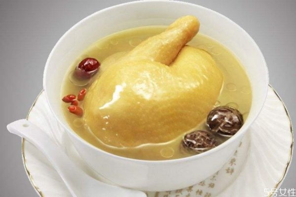 懷孕可以喝雞湯嗎 懷孕喝雞湯要注意什么 懷孕可以喝雞湯嗎 懷孕喝雞湯要注意什么