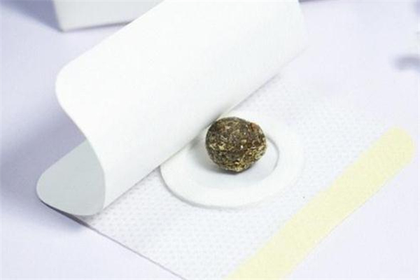 南懷瑾肚臍貼什么時(shí)候貼 南懷瑾肚臍貼白天用還是晚上用 南懷瑾肚臍貼什么時(shí)候貼 南懷瑾肚臍貼白天用還是晚上用